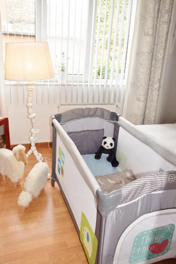 Les Chambourlettes Bed & Breakfast มงส์ ภายนอก รูปภาพ