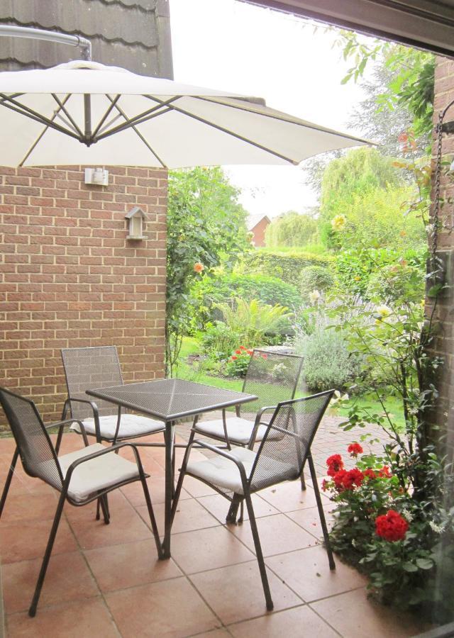Les Chambourlettes Bed & Breakfast มงส์ ภายนอก รูปภาพ
