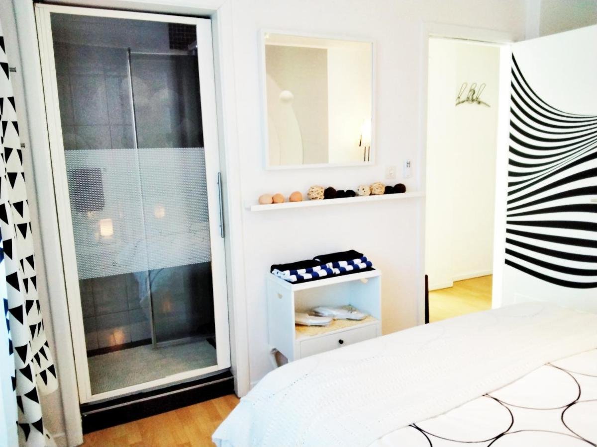 Les Chambourlettes Bed & Breakfast มงส์ ภายนอก รูปภาพ